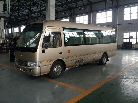 चीन 7.5M Length Golden Star Minibus Sightseeing Tour Bus 2982cc Displacement आपूर्तिकर्ता